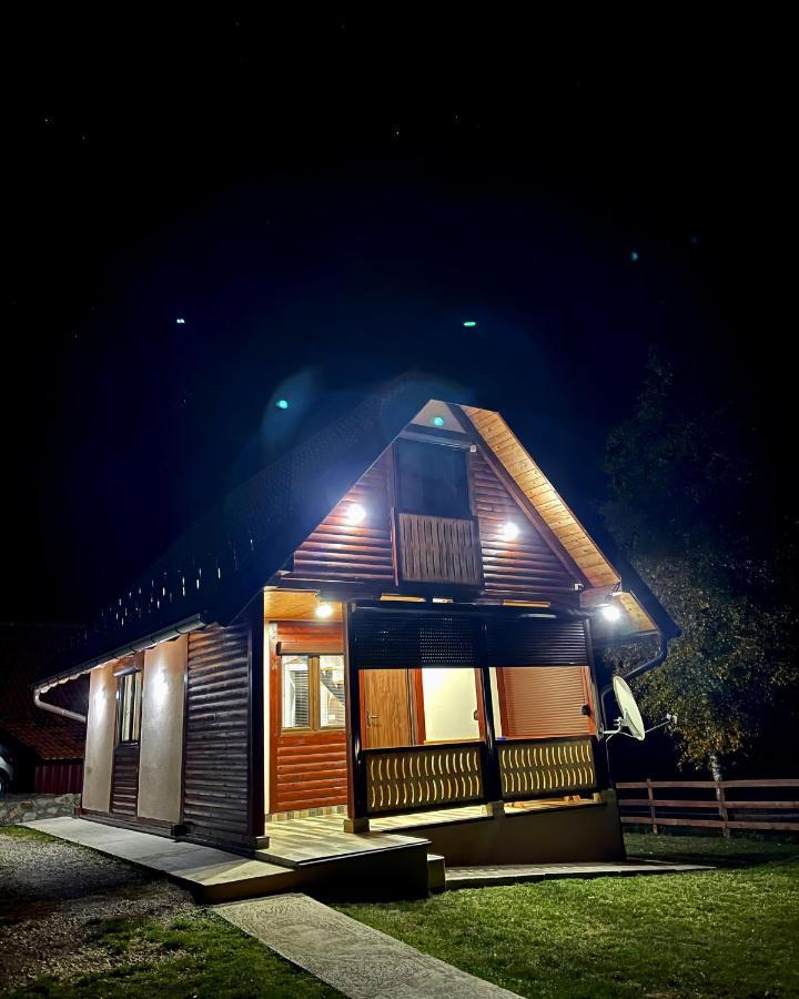 Zoranovi Konaci Villa Jevtici Exterior foto