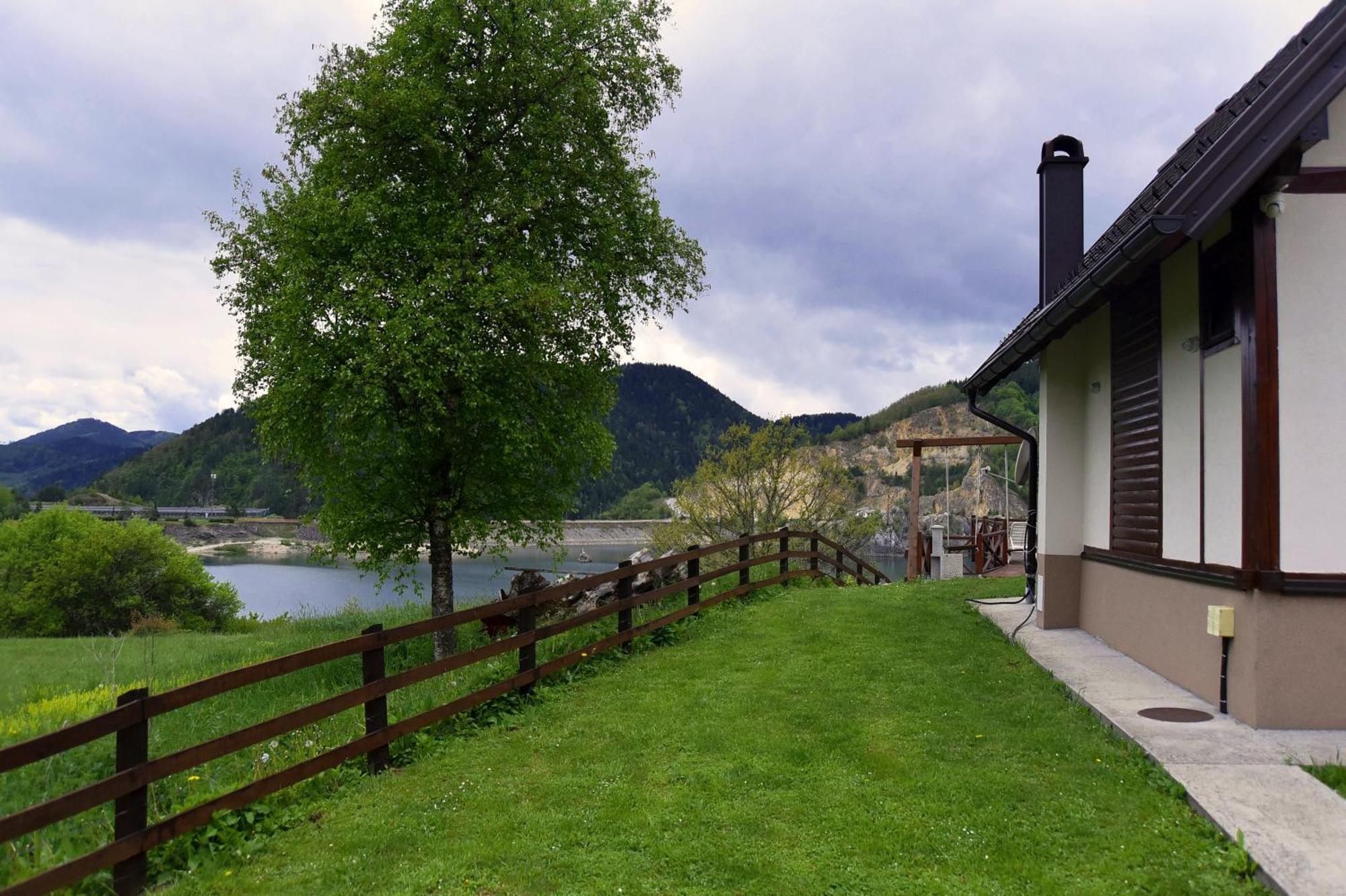 Zoranovi Konaci Villa Jevtici Exterior foto